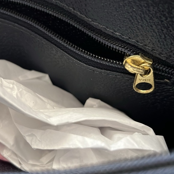 Gucci Authentic Vintage Tote 🔥 - Picture 8 of 17